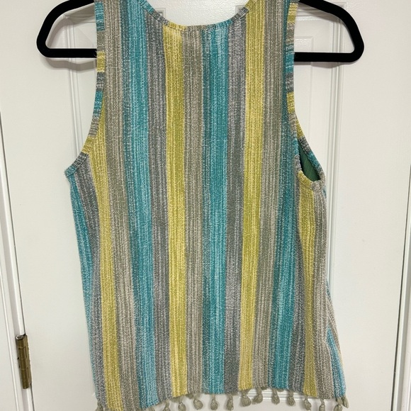 W5 Multicolored Tank Top with Scoop Neck Sleeveless Boxy Relaxed Style - Picture 4 of 5
